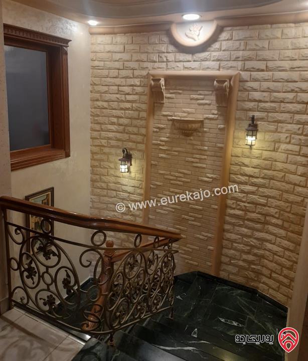 فيلا مساحة 500م على ارض 400م للبيع في الزرقاء الجديدة البتراوي