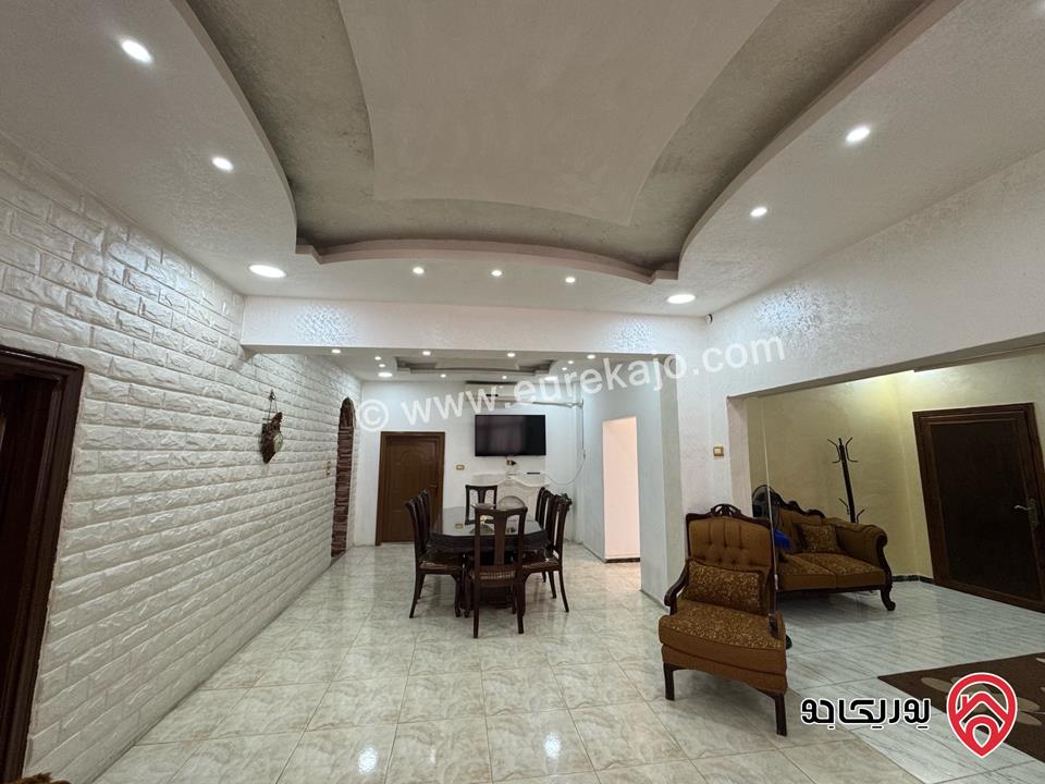 منزل مساحة 230م على أرض 450م للبيع في الزرقاء/الزواهرة – بالقرب من مسجد المصطفى ومسجد الفلاح