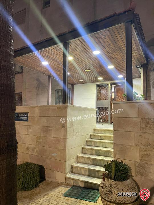 شقة أرضية مساحة 400م للبيع في عمان - خلدا