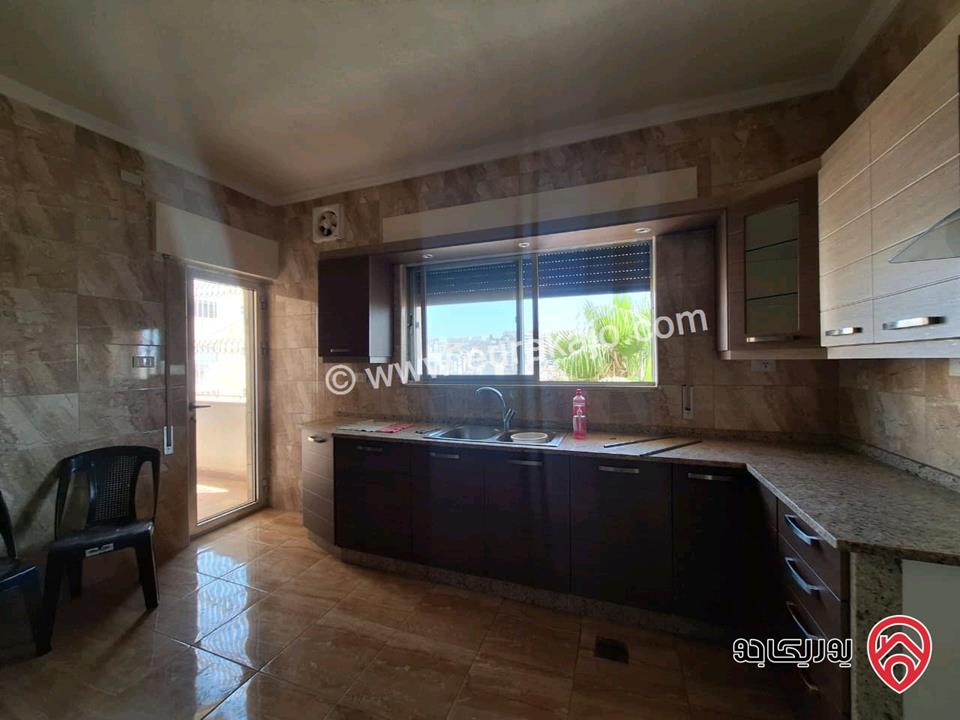 شقة مساحة 185م طابق ثاني للبيع في صويلح إسكان المهندسين