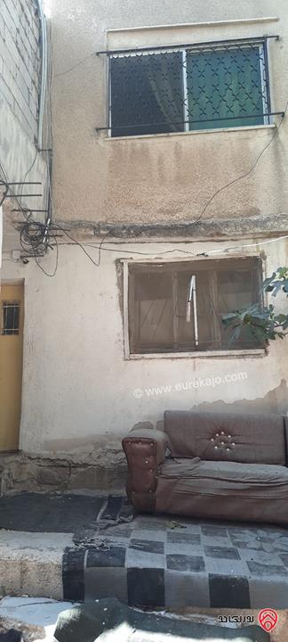 عمارة سكنية مميزة عبارة عن 3 طوابق على أرض 609م للبيع في عمان - منطقة جبل عمان 