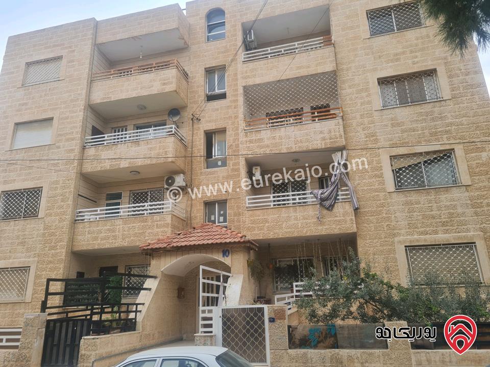 شقة مساحة 131م طابق ثاني للبيع في الزرقاء الجديدة