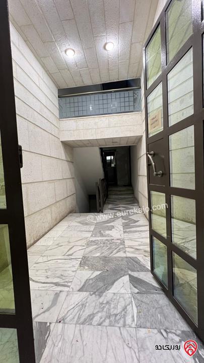 شقة فاخرة طابق أول مساحة 191م للبيع في عمان - الرابية 