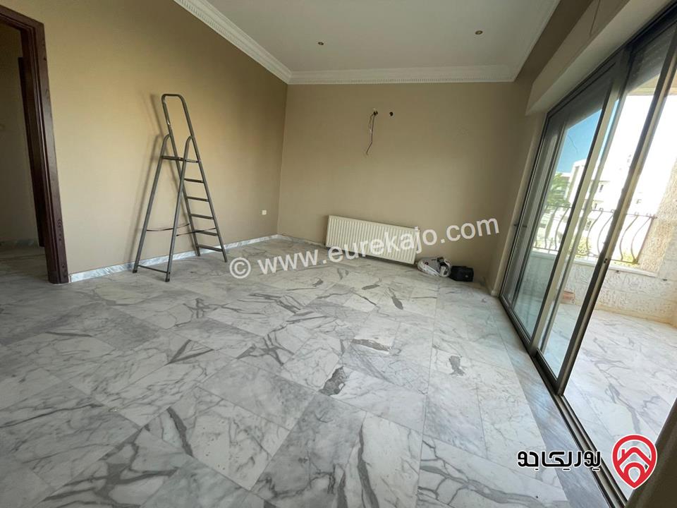 شقة فارغة مساحة 325م للإيجار في عمان - ضاحية الأمير راشد 