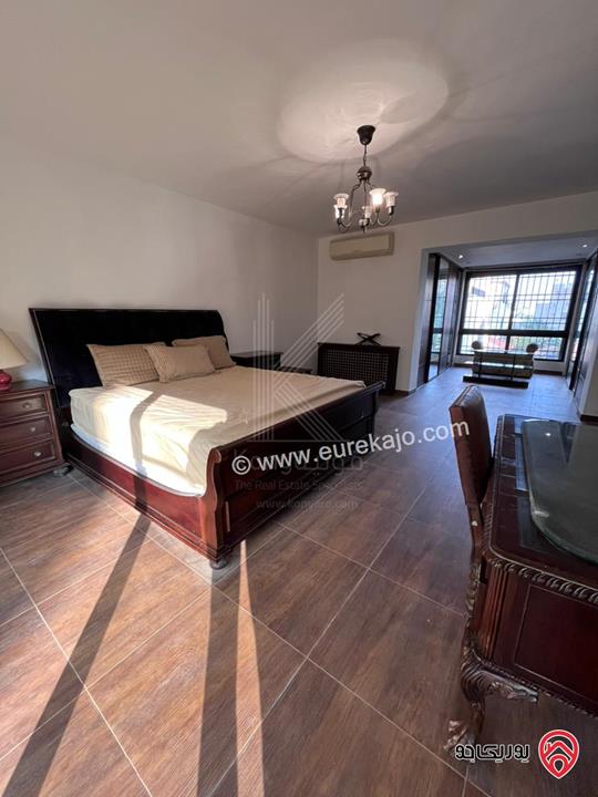 فيلا متلاصقة مساحة 600م على أرض 400م للايجار في عمان - عبدون