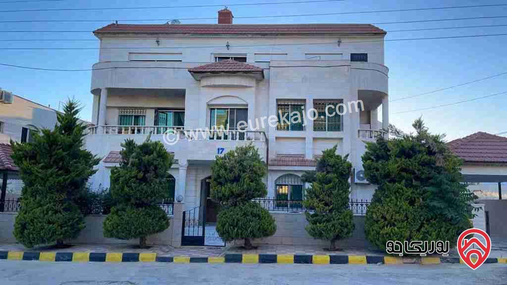 فيلا فخمة مساحة 600م على أرض 751م للبيع في عمان - الرحمانية