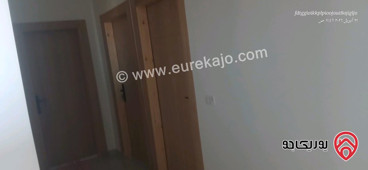 فيلا مستقلة مساحة 250م على أرض 500م للبيع في الزرقاء - بجانب جامعة الزرقاء الخاصة مقابل مدينة الشرق