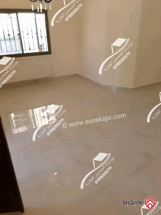 شقة ارضية مساحة 180م داخلي و 80م خارجي للإيجار فارغة في عمان - خلدا