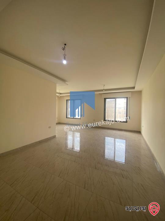 شقة طابق اول 180م تشطيب سوبر ديلوكس للبيع في عمان - الرابية