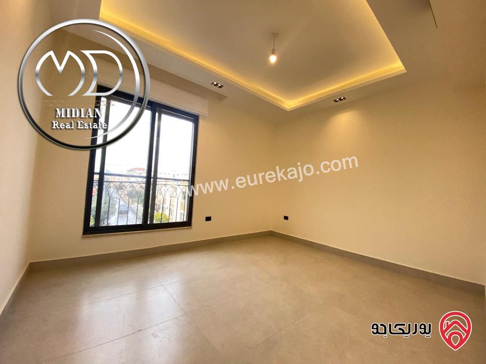 شقة طابقية فارغة للايجار في عمان - ضاحية الامير راشد مساحة 160م طابق ثاني تشطيبات ديكورات عصرية فاخرة جديدة لم تسكن