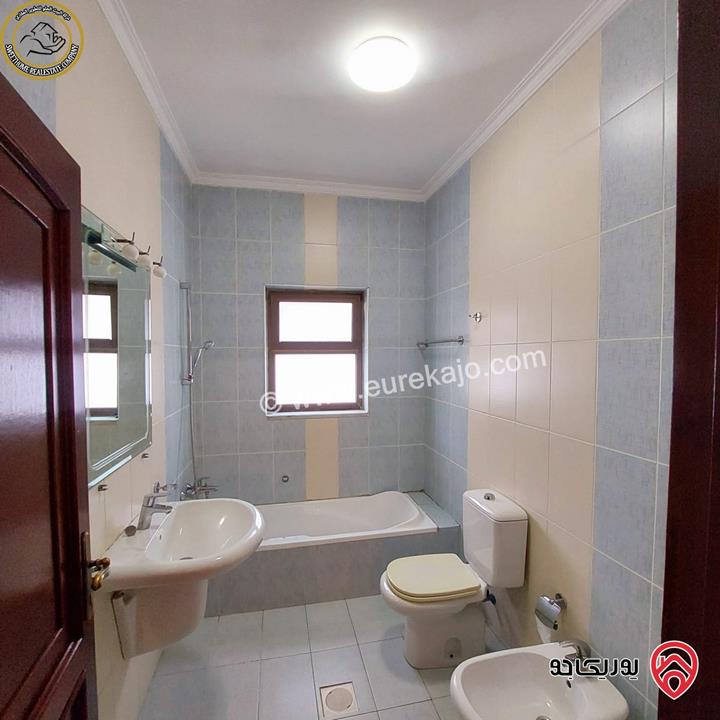 شقة فاخرة للبيع في خلدا - قرب مدارس ساندس طابق ثالث 200م مع روف 140م تشطيب سوبر ديلوكس بسعر مغري