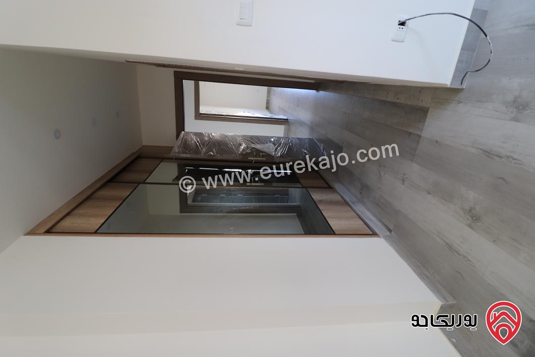 شقة جديدة 183م طابق ثالث للبيع في عمان - خلدا بإطلالة رائعة وموقع هادئ