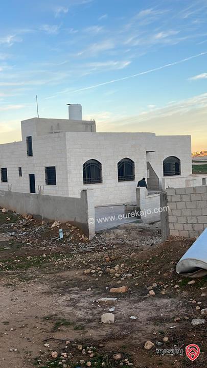 منزل مستقل مساحة الأرض 500م ومساحة البناء 205م للبيع في سحاب - البيضاء 