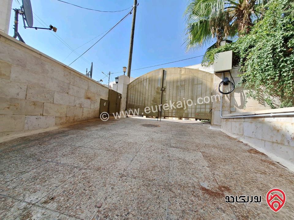 شقة دوبلكس طابقين مساحة 550م + 200م للايجار في عمان - دابوق