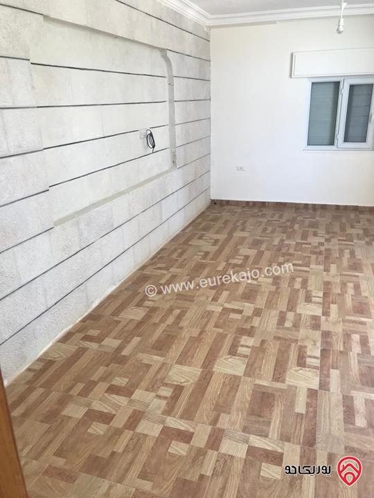 فيلا مجددة مساحة 440م على أرض 980م للبيع في الفحيص – منطقة الرهوة موقع مميز 