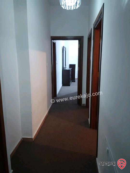 شقة ارضية مساحة 150م داخلي و 60م خارجي للبيع مفروش في عمان - صويلح