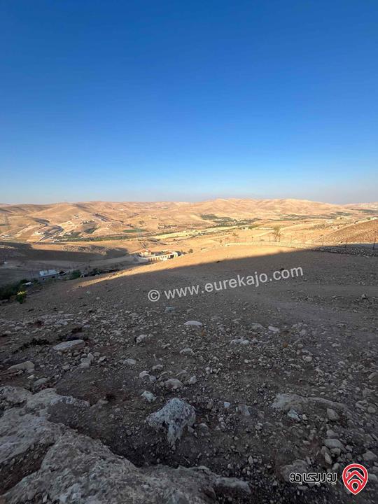 أرض زراعية مساحة 21 دونم للبيع في الزرقاء منطقة صروت