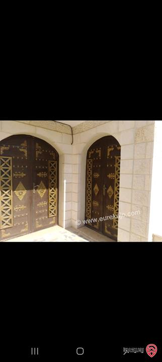 منزل مستقل دوبلكس مساحة 330م على أرض 700م للبيع في عمان - ناعور