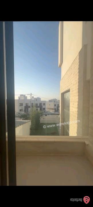 فيلا مساحة 530م على أرض 480م للبيع في عمان - دابوق