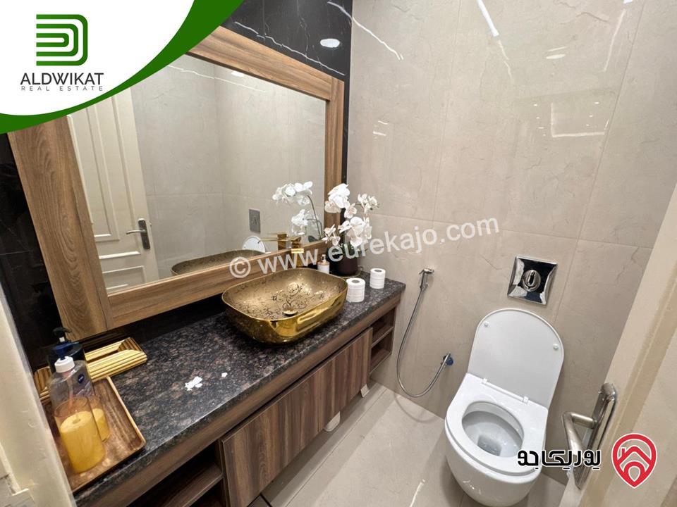 شقة شبه ارضي مفروشه للايجار في عمان - عبدون مساحة داخليه 186م والحديقة 100م موقع مميز تصلح للسفارات والهيئات الدبلوماسية