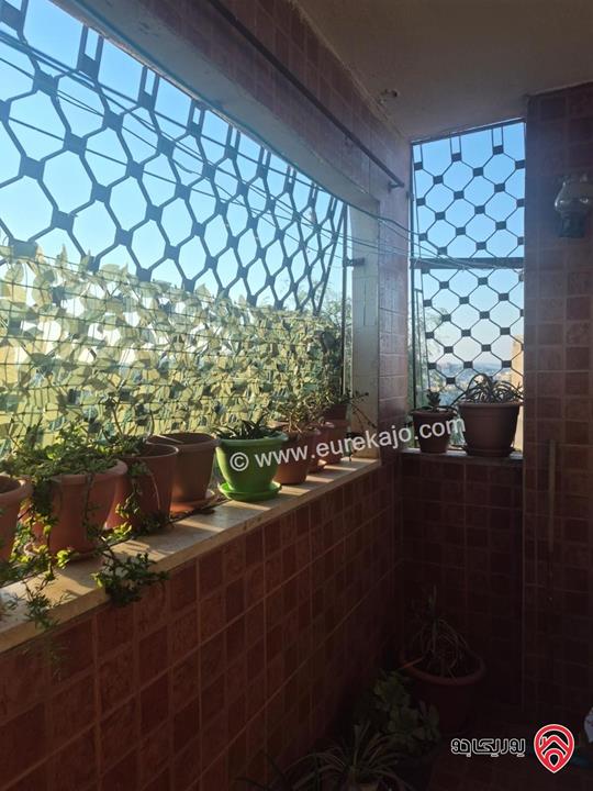 عمارة حجر 3 طوابق للبيع في الرصيفة 