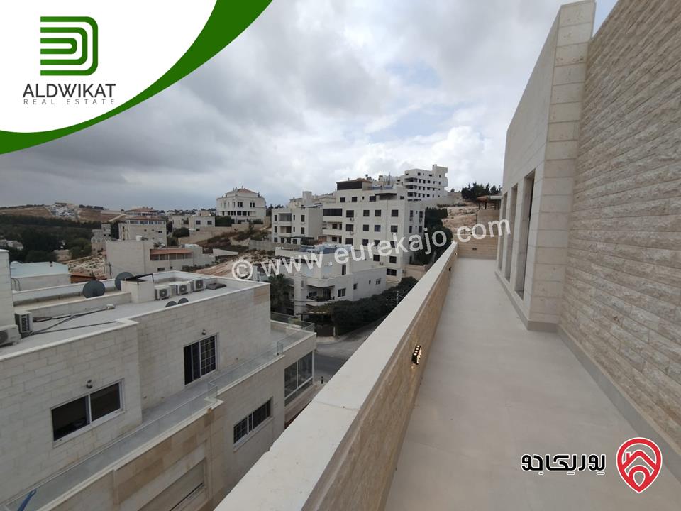 روف للبيع في عمان - دابوق مساحة البناء 190م ومساحة الترس 190م