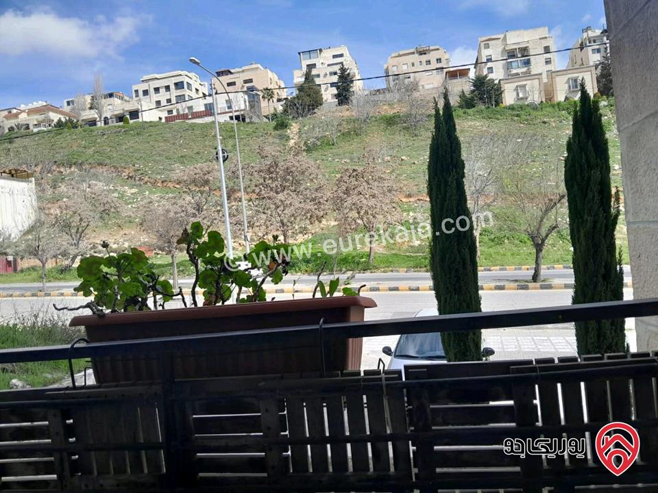 شقة طابق ارضي معلق مساحة 120م للبيع في عمان - عبدون