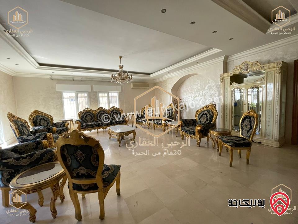 شقة أرضية مساحة 450م داخلي و 300م خارجي للايجار في عمان - الجاردنز