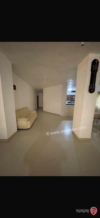 مزرعة مساحة الأرض 10 دونم والبناء 500م للبيع في عمان - منطقة وادي السير البصة ام الخنازير 