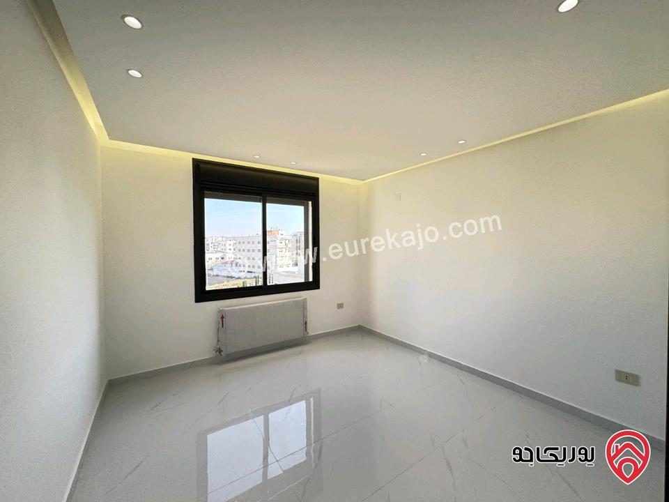 شقة سوبر ديلوكس اخير مع روف مساحة 190م للبيع في عمان - البنيات طريق المطار