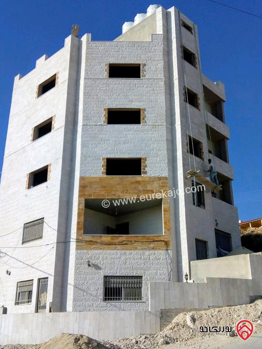 عمارة على أرض 320م للبيع في الزرقاء - ضاحية الأميرة هيا