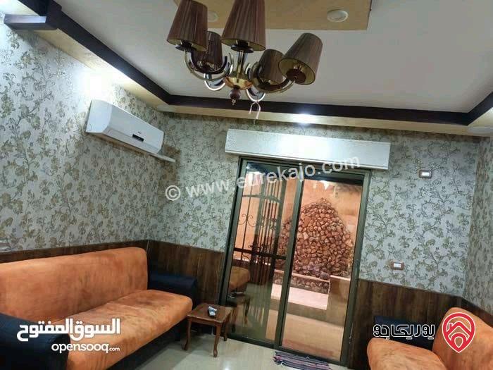 شقة مساحة 159م داخلي و 100م خارجي للبيع في اربد - جنوب حديقة الزهراء