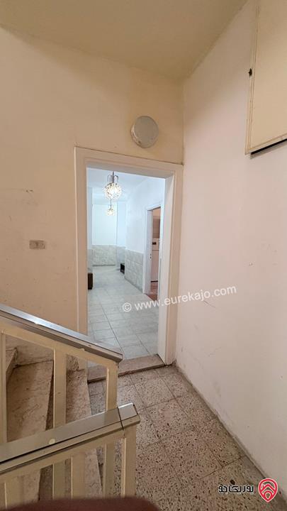 شقة طابق أرضي مساحة 175م داخلي للبيع في عمان - الشميساني