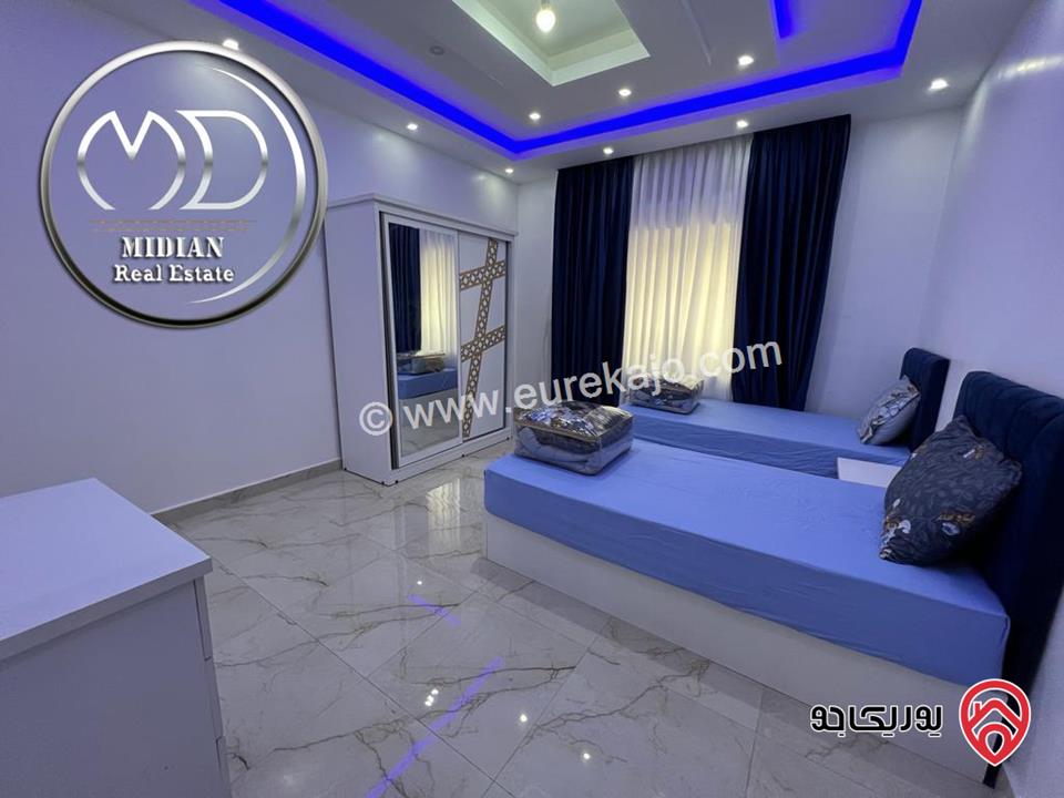 شقة مفروشة للايجار في عمان - الشميساني مساحة 200م طابق اول تشطيبات و ديكورات فندقية فاخرة اطلالة جميلة