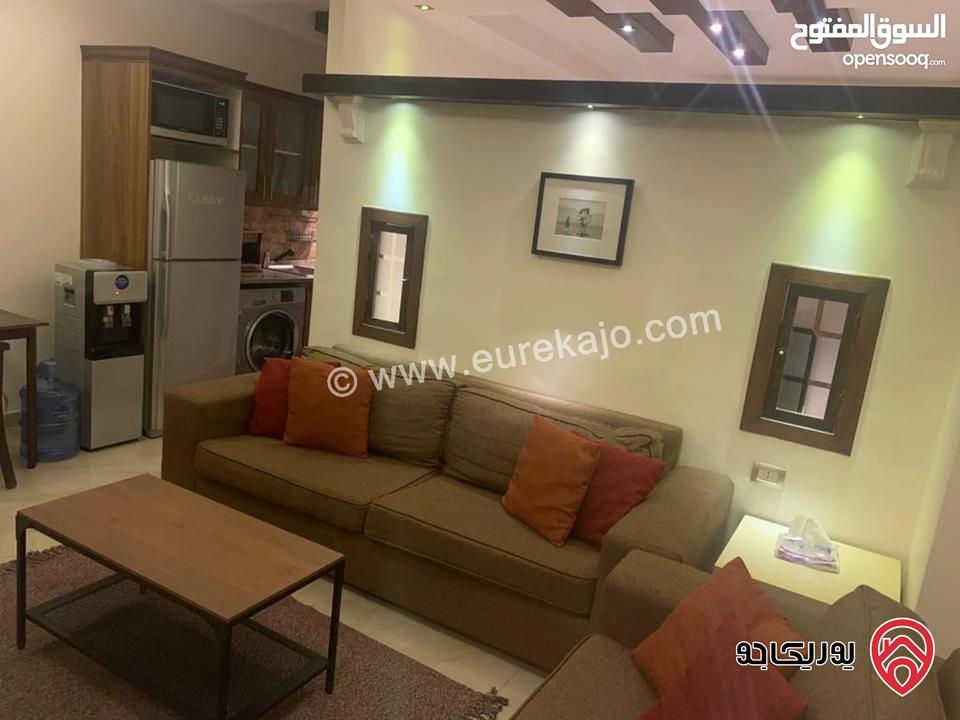 شقة أرضية مساحة 50م مفروشة للايجار في عمان - ام السماق شارع مكة