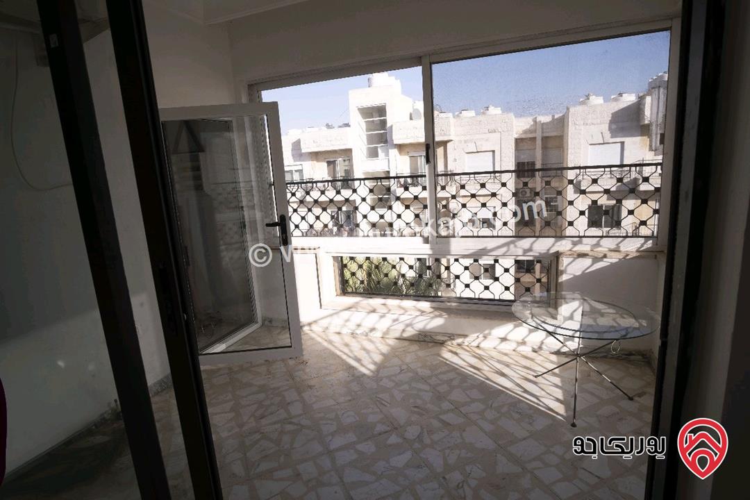 شقة فارغة مساحة 240م طابق ثالث للايجار في عمان - الصويفية