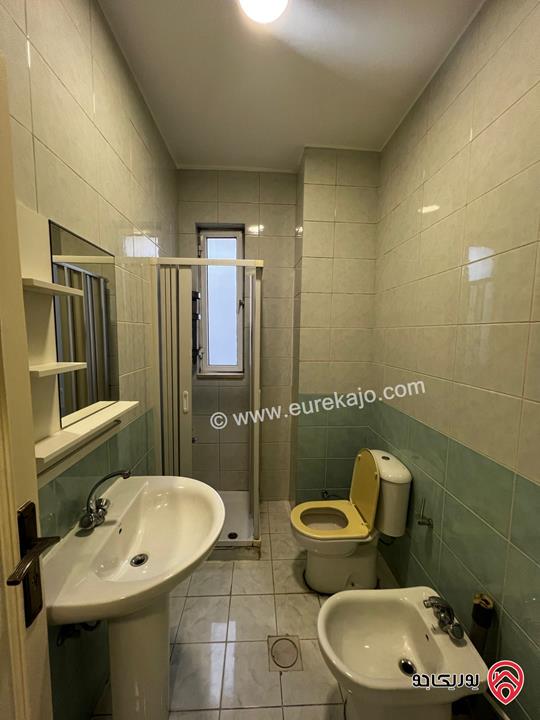 شقة طابق اول 70م غرفة نوم مع توابعها فارغة للايجار في عمان - الشميساني