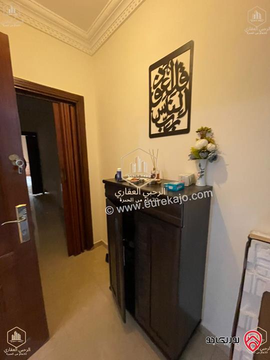 شقة فارغة مساحة 140م طابق ثالث للايجار في عمان - أم السماق