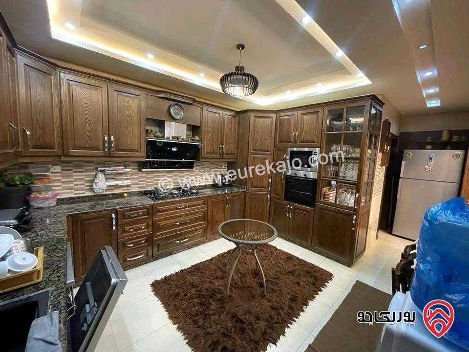 شقة فاخرة تستحق المشاهدة طابق أول مساحة 190م للبيع مفروشة في عمان - ضاحية النخيل