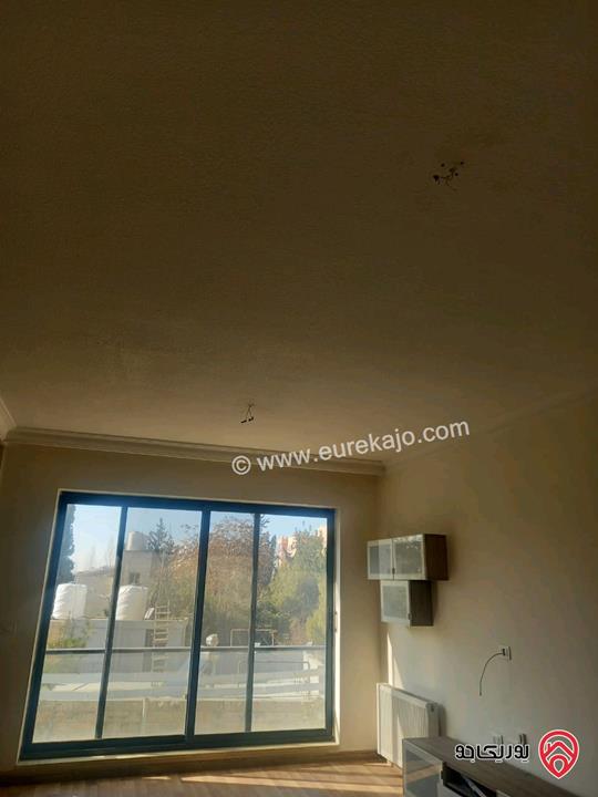 شقة طابق ثاني مساحة 213م للبيع في عمان - خلدا 