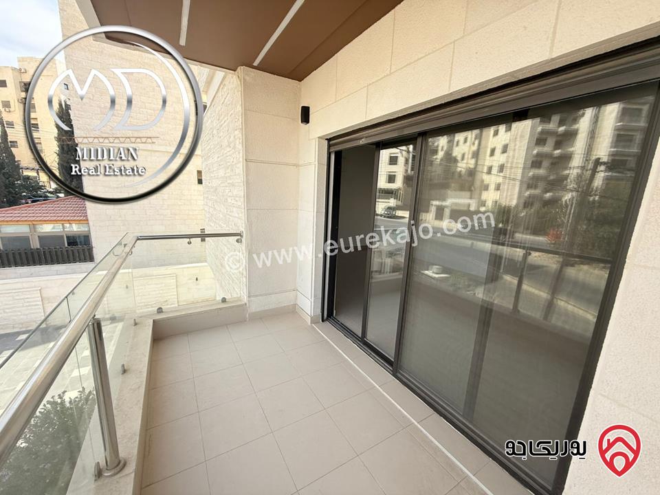 شقة دوبلكس جديدة للبيع طابق مع روف في عمان - ضاحية النخيل مساحة 235م مع تراسات تشطيبات ديكورات فاخرة اطلالة رائعة