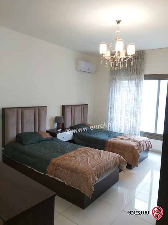 شقة أرضية طابقية مفروشة مساحة 302م داخلي و 70م خارجي للايجار في عمان - دير غبار