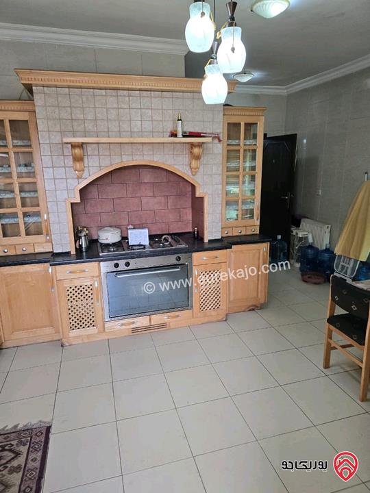 شقة مساحة 180م طابق ثاني للبيع في عمان - خلدا