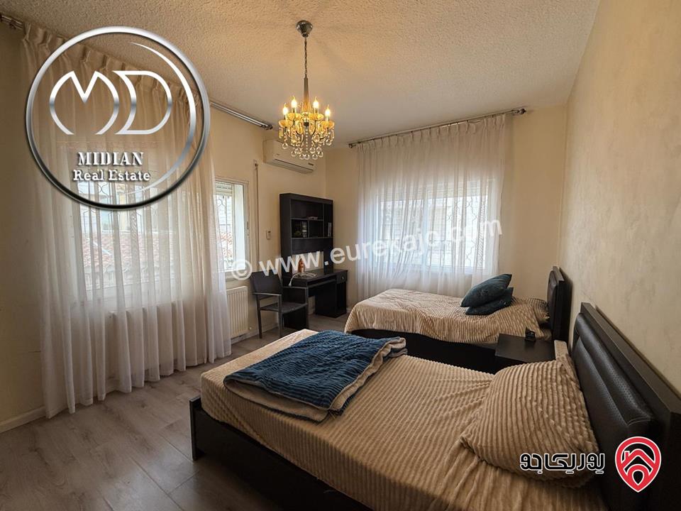 شقة مفروشة للايجار في عمان - ام السماق مساحة 210م طابق ثاني تشطيبات وديكورات فاخرة اطلالة جميلة