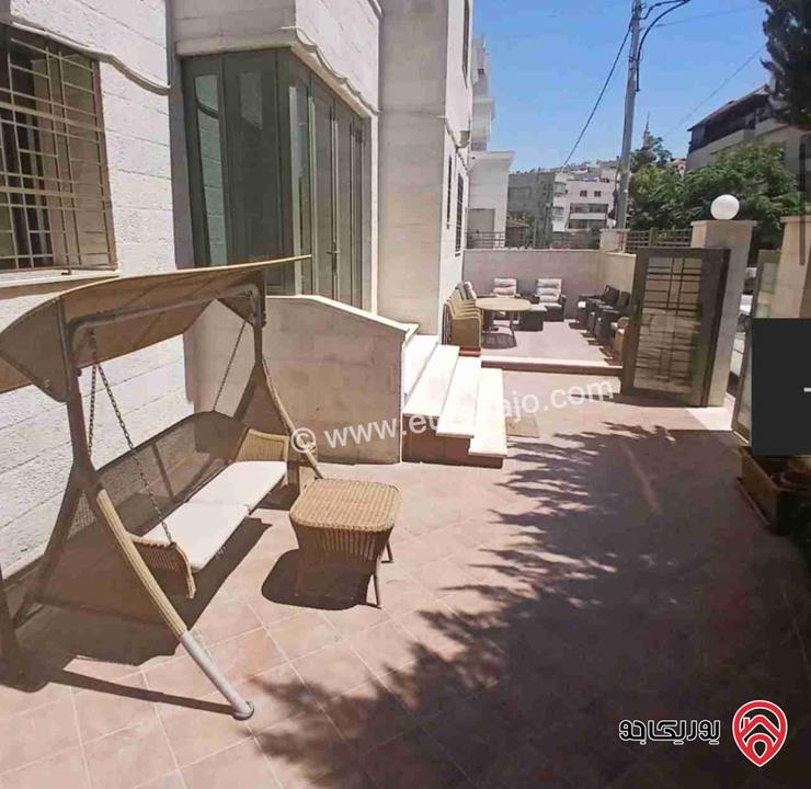 شقة طابق أرضي مساحة 260م داخلي و 160م خارجي للبيع في عمان - الشميساني