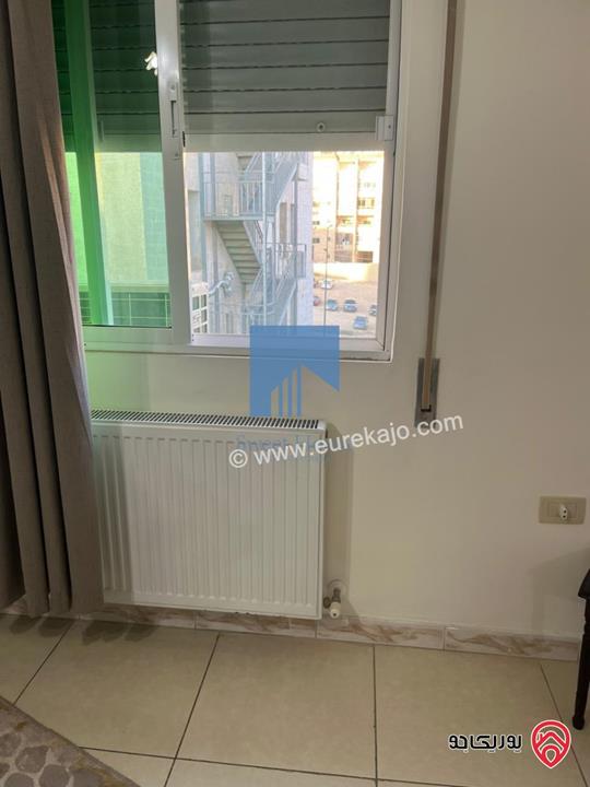 شقة مميزة للبيع في عمان - الجاردنز قرب جريدة الرأي والدستور طابق ثالث 172م مع روف ترس 60م بسعر مغري