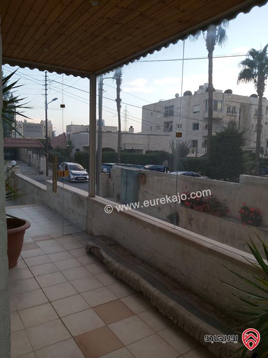 شقة ارضية  مع حديقة مساحة 200م للبيع في عمان - دير غبار